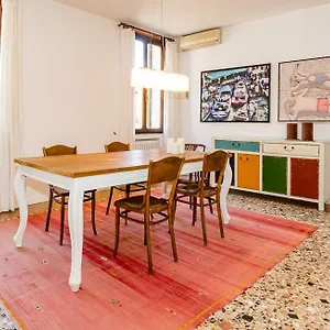 https://bacio-di-san-marco-veniceiloveyou.hotelslidodijesolo.com