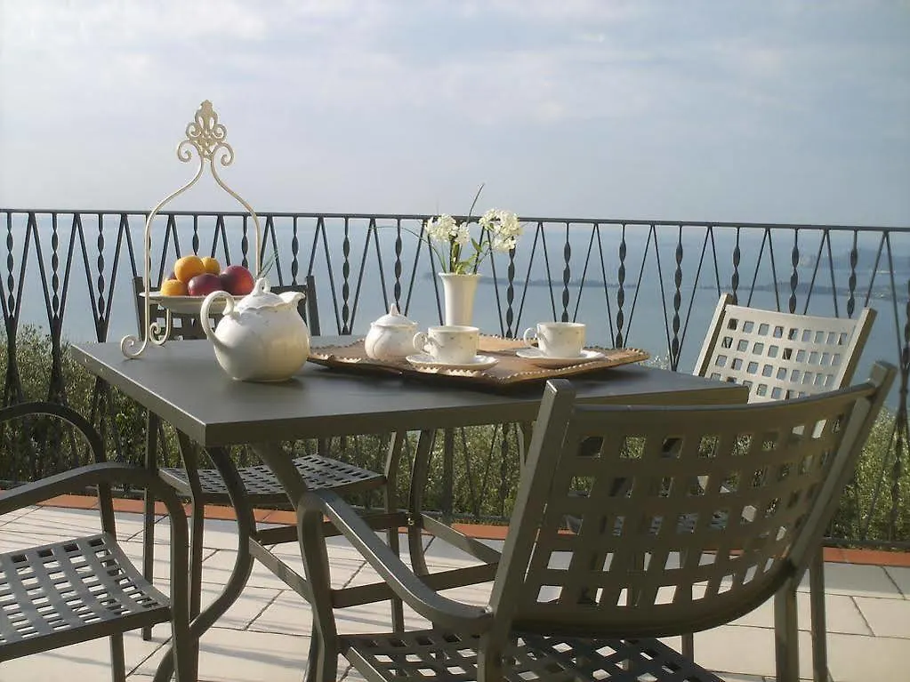 Agriturismo Il Casale Del Lago Gardone Riviera Italy